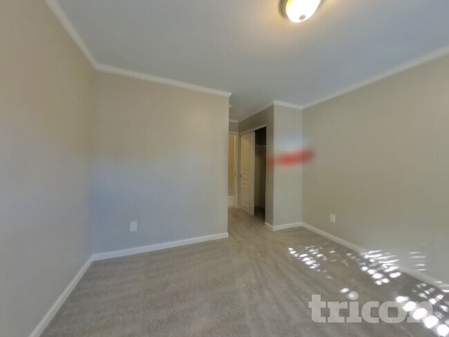 Building Photo - 202 Harris Ct