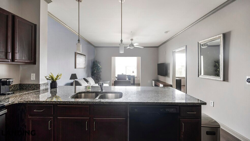 Building Photo - 225 Walden Village Ln