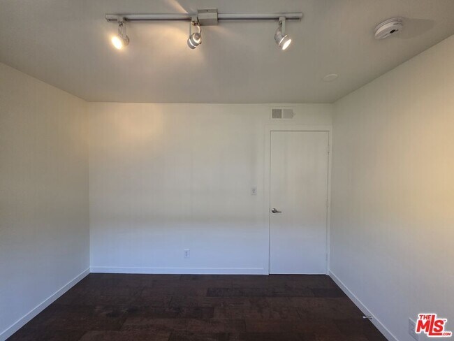 Building Photo - 2241 Branden St