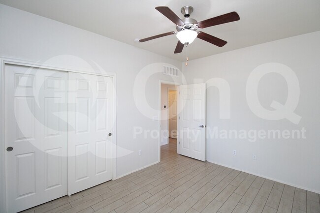 Building Photo - 7531 E Majestic Palm Ln