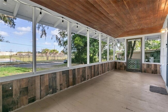 Building Photo - 1204 34th St