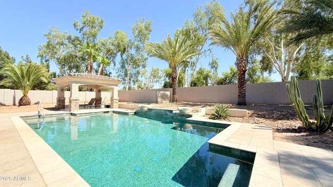 Primary Photo - 4501 E Timberline Ct