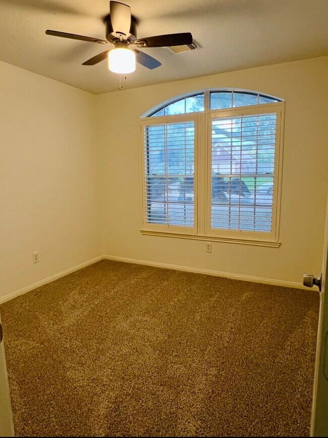 Building Photo - 6010 Forest Plaza Ct