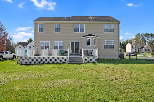 Building Photo - 20 E Darby Cir