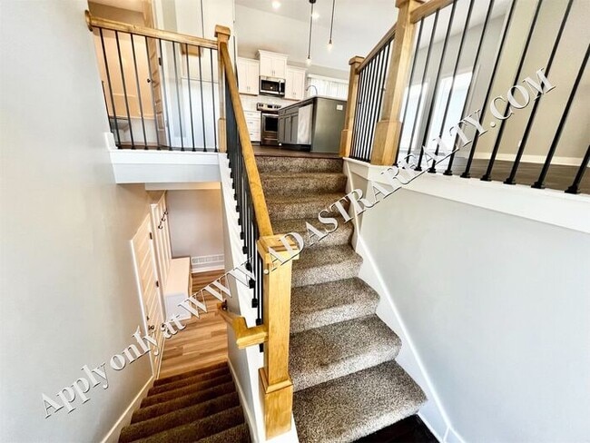 Building Photo - Beautiful Home in Independence-Available in JULY!!