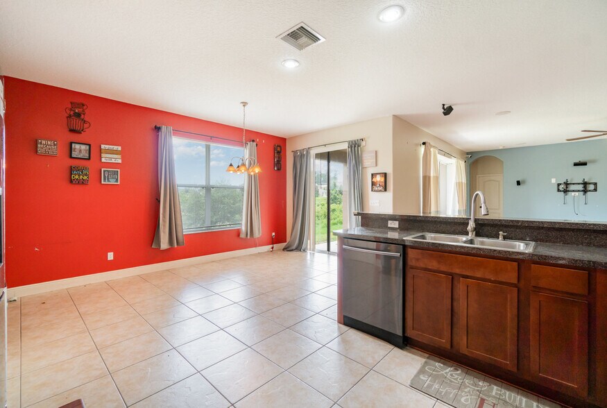 Building Photo - 11526 Wishing Well Ln