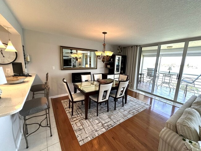 Building Photo - WATERFRONT 2/2 BAHIA DEL MAR RENTAL SEVEN MONTHS APRIL 21 - Nov. 15, 2026