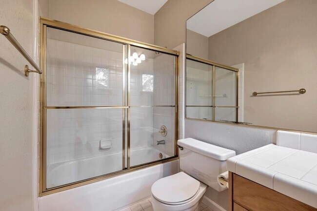 Building Photo - 3421 El Camino Real