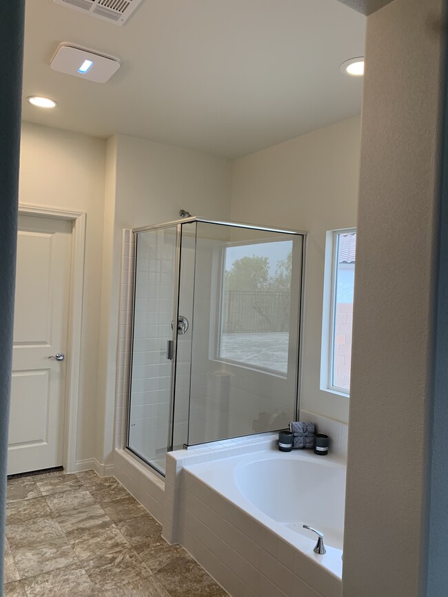 Building Photo - 5745 E La Campana Dr