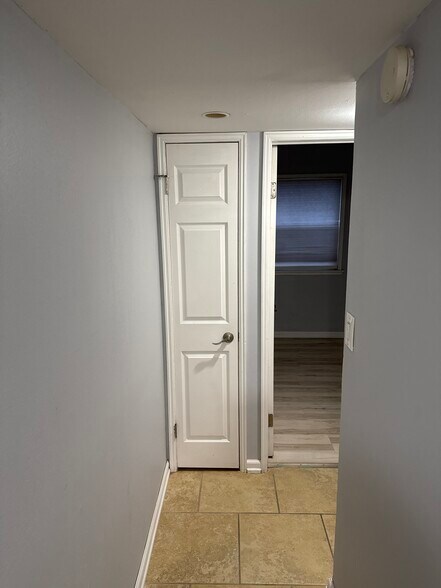 Linen Closet/Storage - 3318 S Quincy Ave