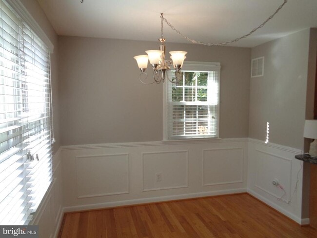 Building Photo - 1620 Trebor Ct