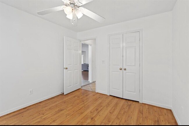 Building Photo - 467 Pinnacle