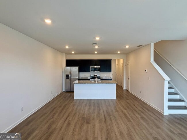 Building Photo - 257 Kenoot Dr