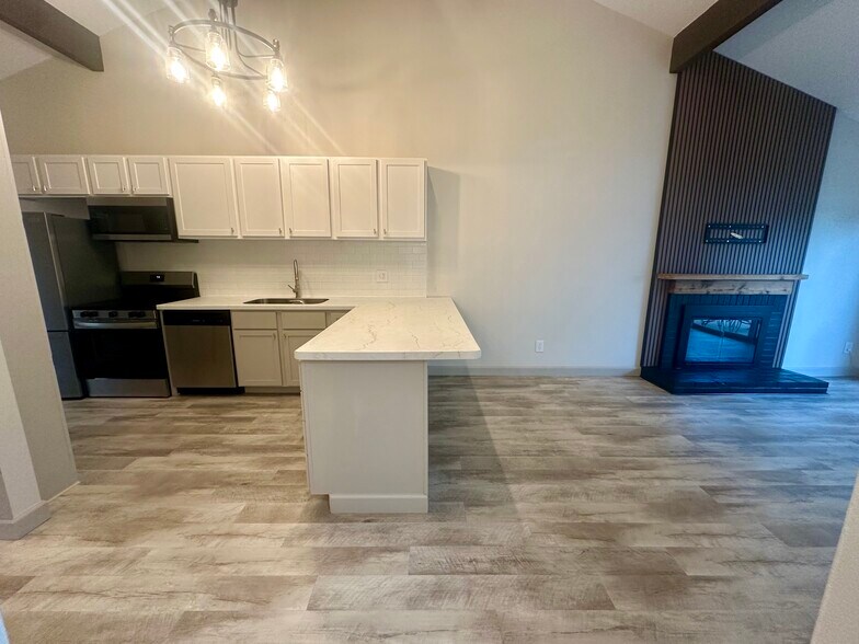 Building Photo - 61 Breezy Knoll Ln