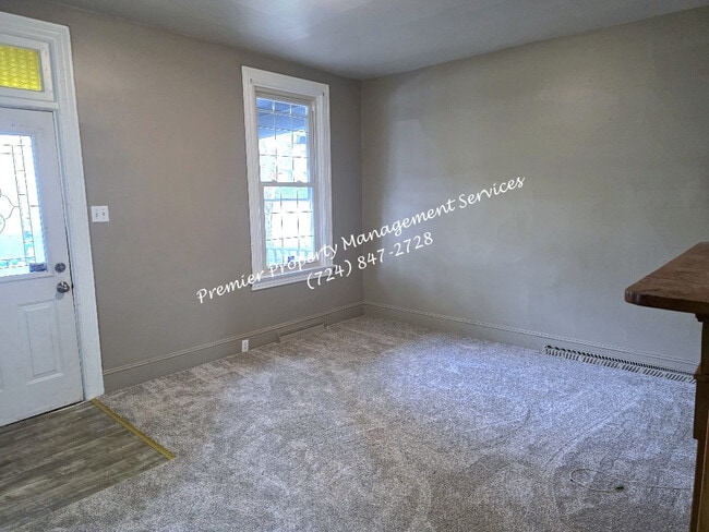 Building Photo - 1324 2nd Ave