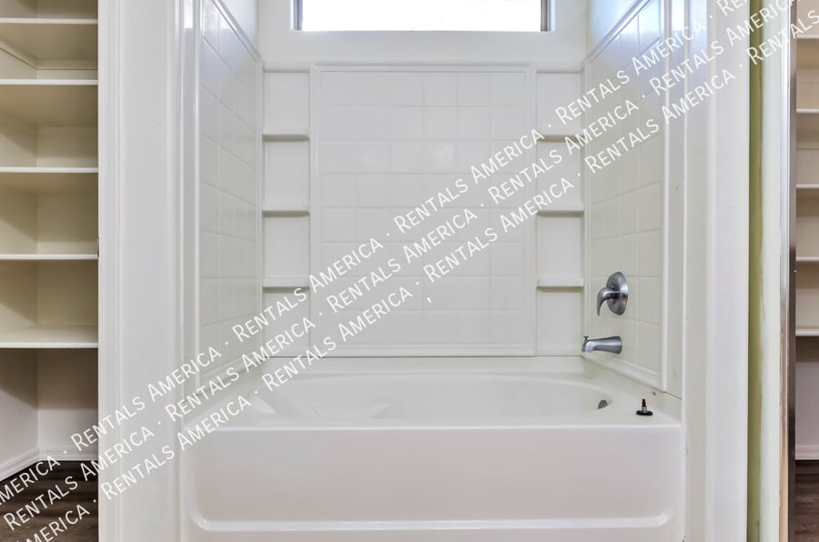 Building Photo - 60191 Verde Vista Ct