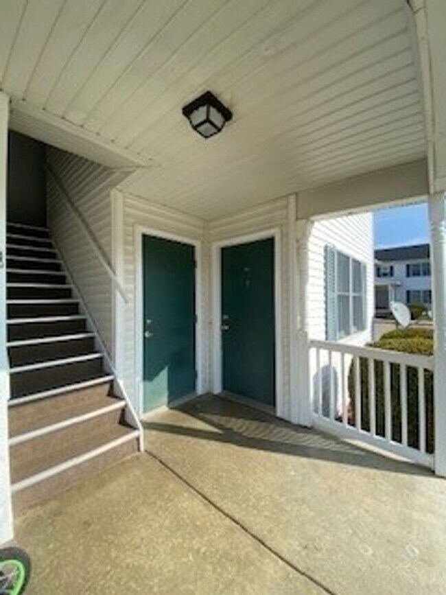 Building Photo - 212 Stonewall Ct