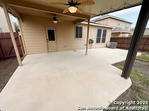 Building Photo - 11902 Silver Horse