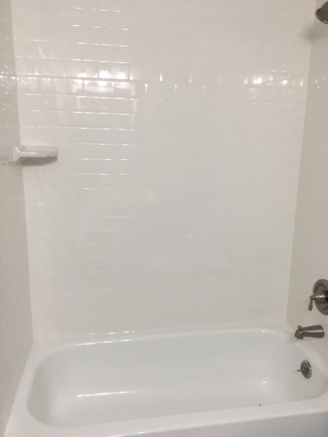 Building Photo - UT PRE LEASE: Updated 2 BR / 2 BA West Cam...