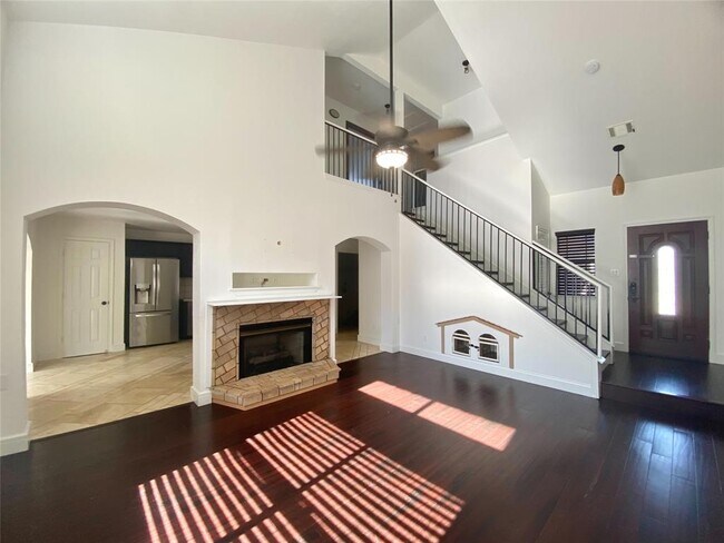 Building Photo - 2601 Greenlee Dr