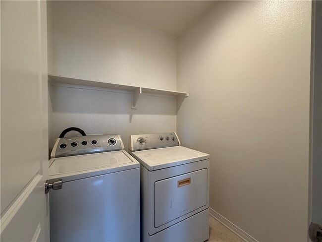Building Photo - 11120 Legion Dr