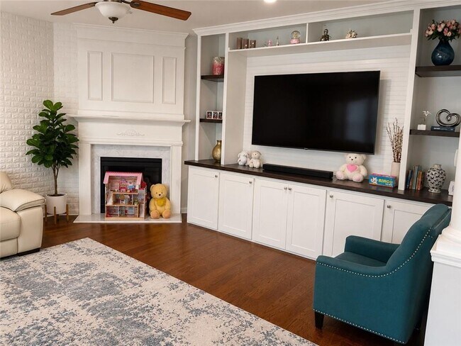 Building Photo - 3215 Warbler Way