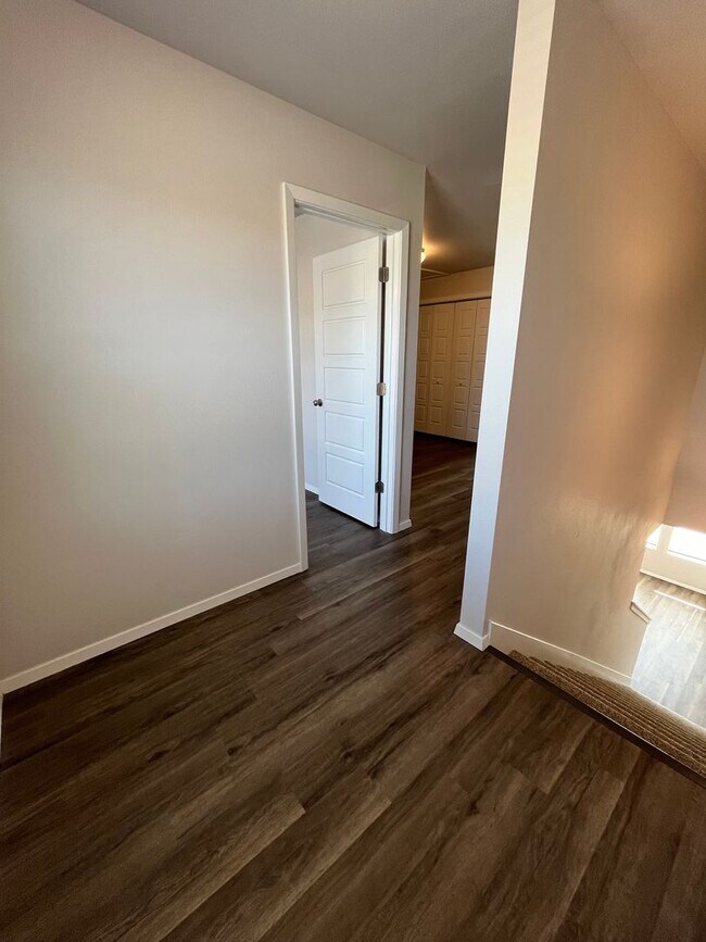 Building Photo - *Pre-leasing* Three Bedroom | Two and a Half Bathroom Home in Farmington