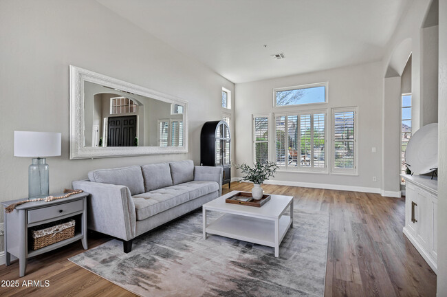 Building Photo - 13744 E Lupine Ave