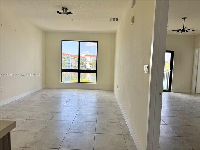 Building Photo - 4636 NW 84th Ave