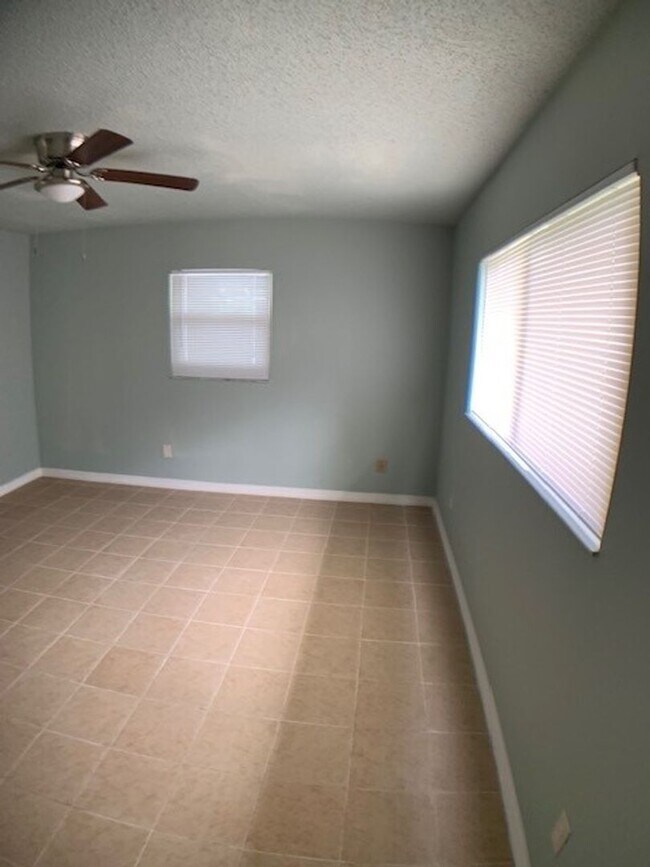 Building Photo - 1342 Torreya Cir