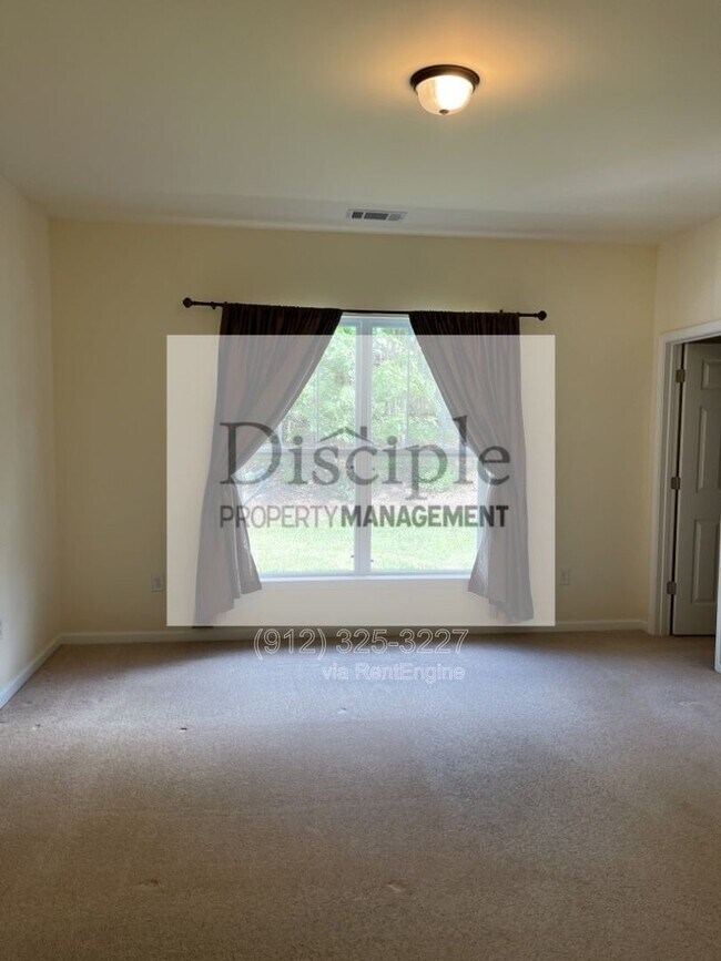 Building Photo - 169 Regency Cir