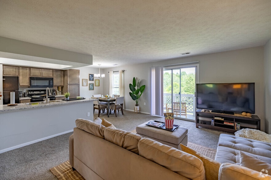 Renovated Canyon - Highland Ridge Apartments - HLR