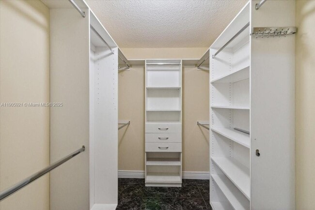 Building Photo - 17610 SW 4th Ct