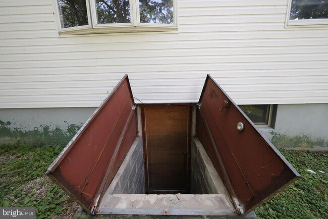 Building Photo - 32 Willis Ave