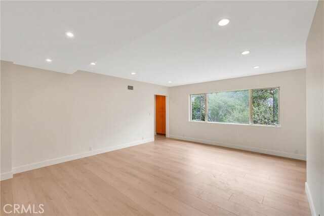 Building Photo - 859 St Katherine Dr