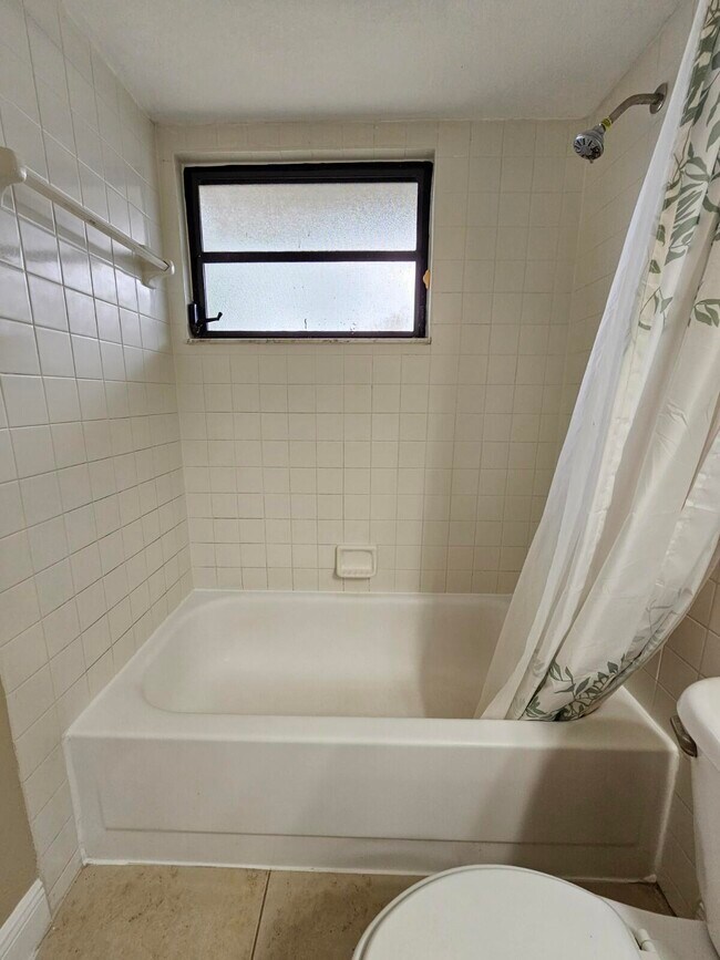 Building Photo - 1520 Windorah Way