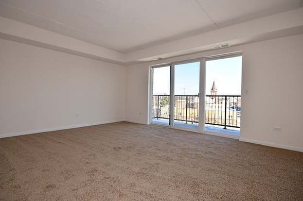 Building Photo - 8010 Riverwalk Dr