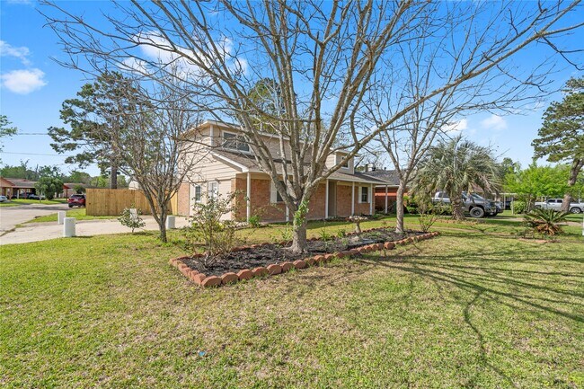 Building Photo - 907 Northbend Dr
