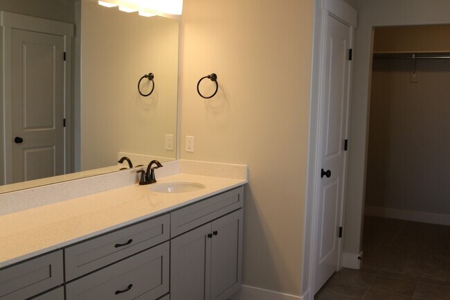 Building Photo - Lovely home for rent in Lehi, UT.