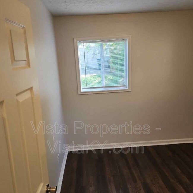 Building Photo - 4816 Andalusia Ln