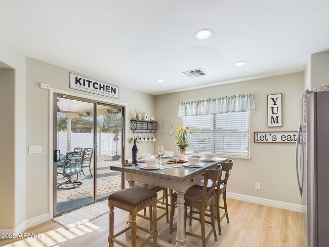 Building Photo - 28580 N Dolomite Ln