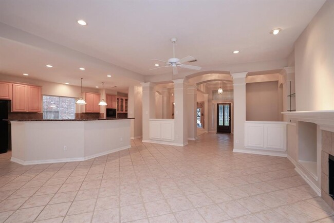 Building Photo - 17222 Leeside Dr