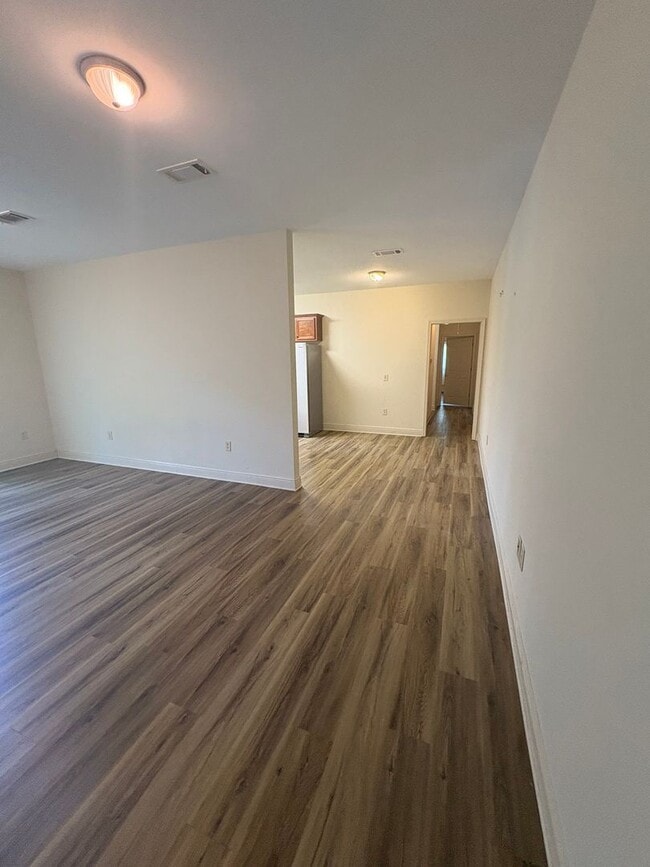 Building Photo - Ruella Duplexes