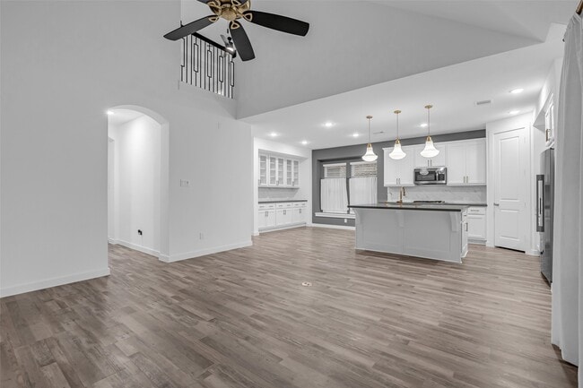 Building Photo - 7392 Mount Greylock Lp