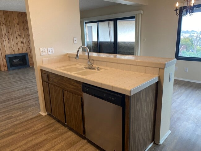 Building Photo - 3831 Nipoma Pl