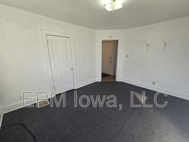 Building Photo - 1424 1/2 Grant Avenue