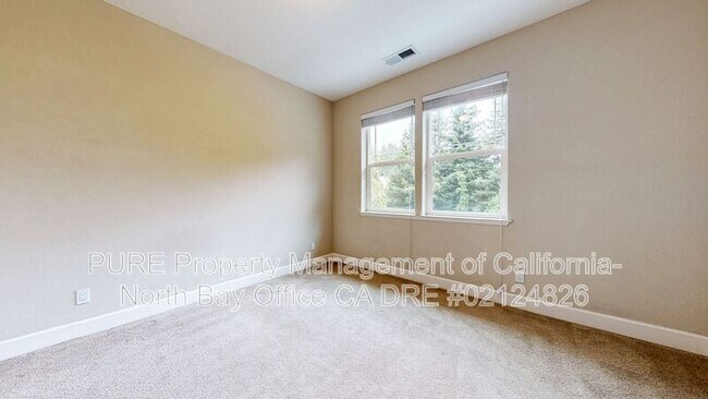 Building Photo - 14600 Jomark Ln
