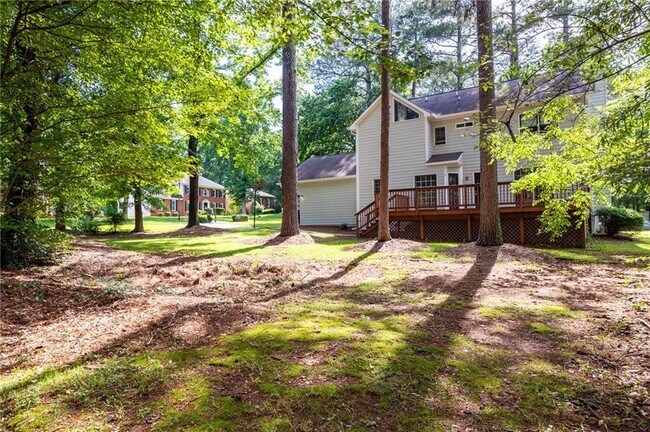 Building Photo - 7766 Hampton Cove