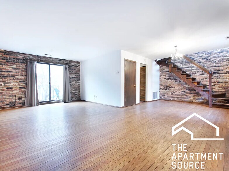 Building Photo - 1251 W Belden Ave