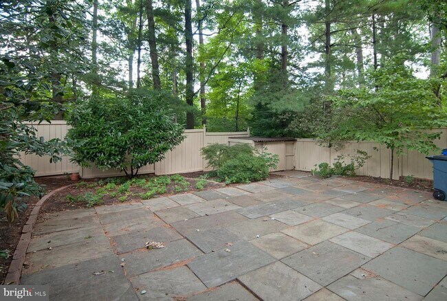 Building Photo - 11400 Dorchester Ln